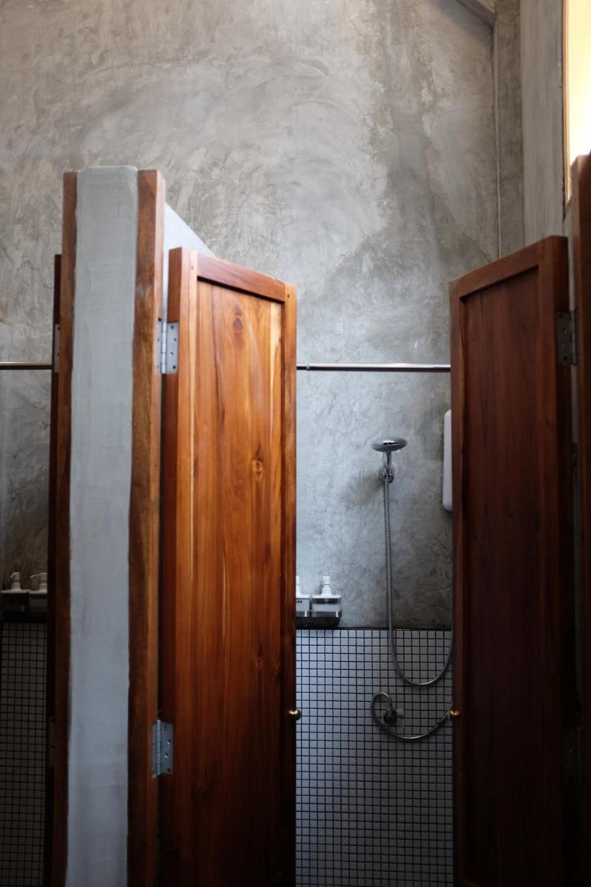 Hostel Urby Bangkok Exterior photo